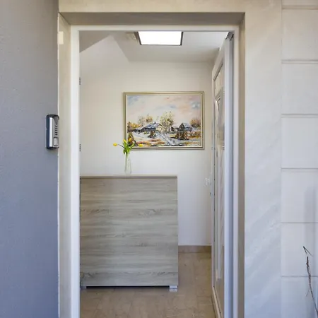 Toni ゲストハウス