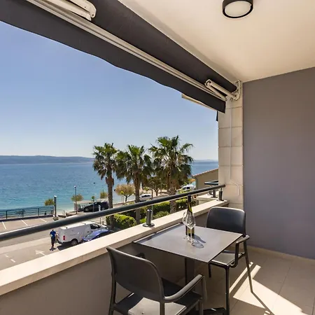 ゲストハウス Toni