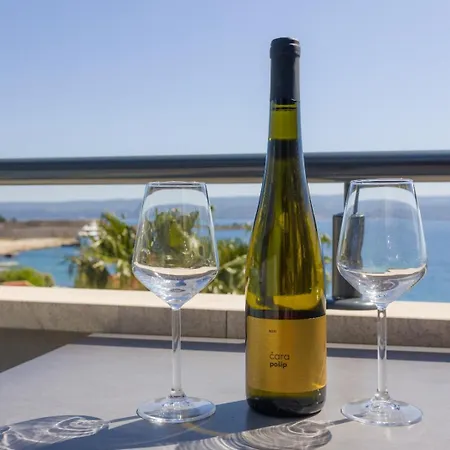 Toni ゲストハウス ドゥギ・ラット