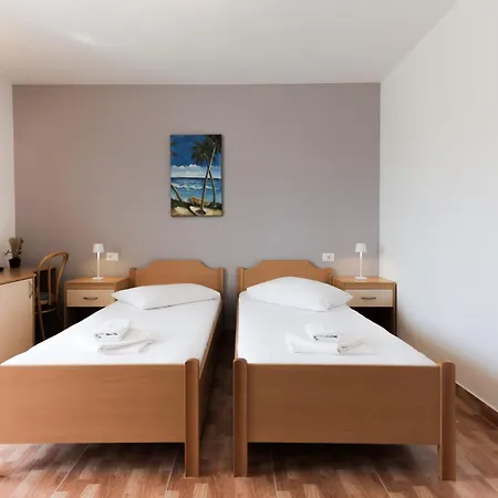 Toni ドゥギ・ラット