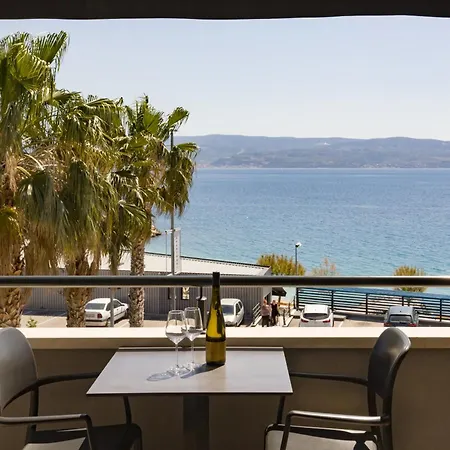 ゲストハウス Toni